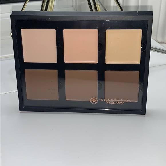 Anastasia Beverly Hills Other - ABH Cream Contour Palette